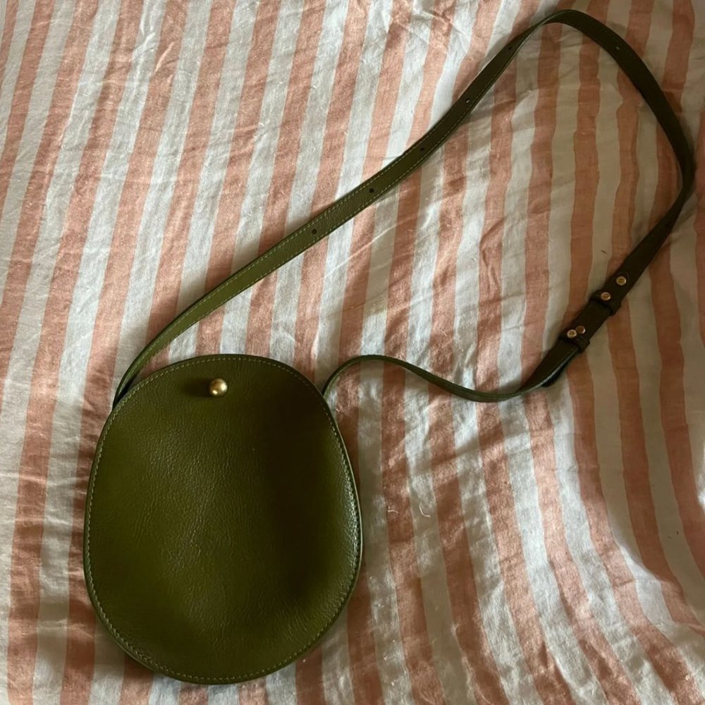 Lindquist Object EGGI Avocado